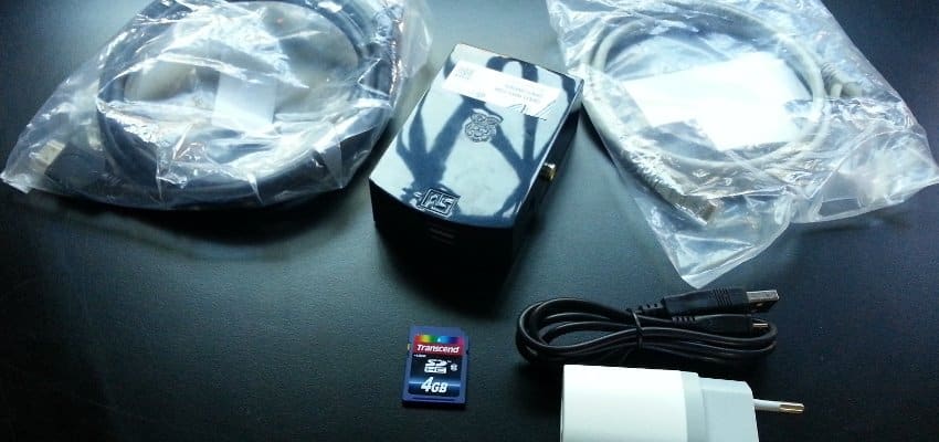 Cómo montar un centro multimedia en casa con Raspberry Pi y Raspbmc