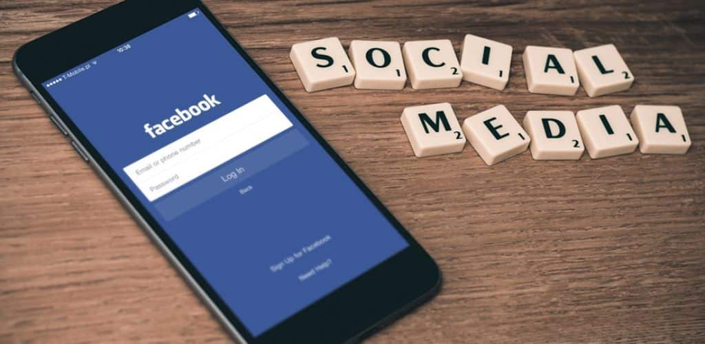 Facebook juegos moviles